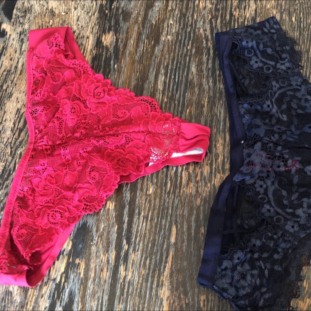 Pretty Lace up thong panties size L